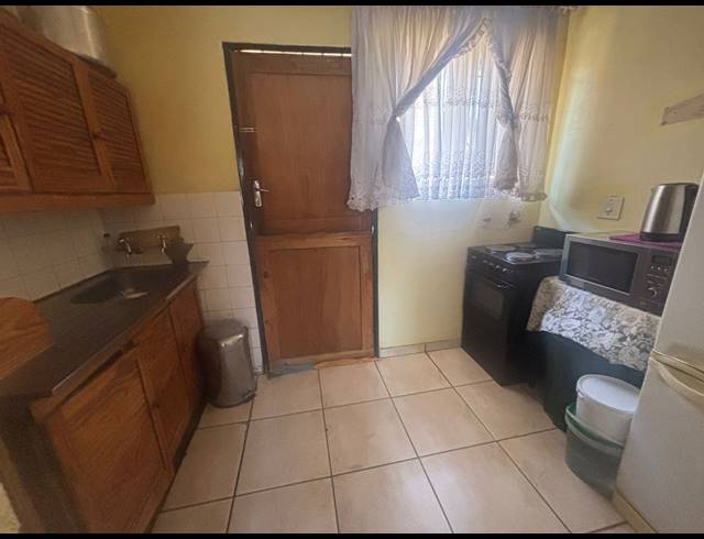 2 BEDROOM HOUSE FOR SALE IN SEBOKENG ZONE 6